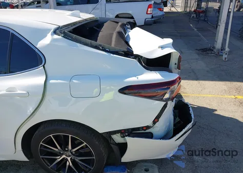 2023 Toyota Camry Se z USA, uszkodzony, nr VIN 4T1G11AK8PU742436